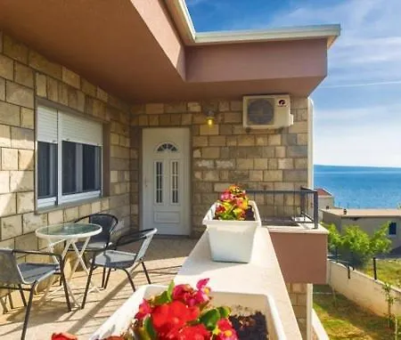 アパート Branko 2 *