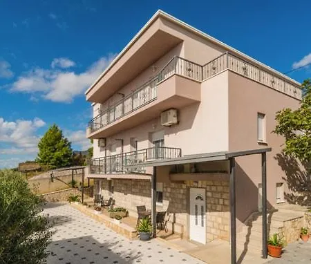 Apartament Branko 2 *